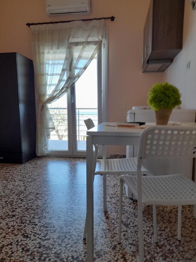 Isalos Apartments Studios Νέοι Επιβάτες Εξωτερικό φωτογραφία